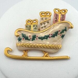 VINTAGE TC Signed Enamel Christmas Sleigh Brooch Pin EUC